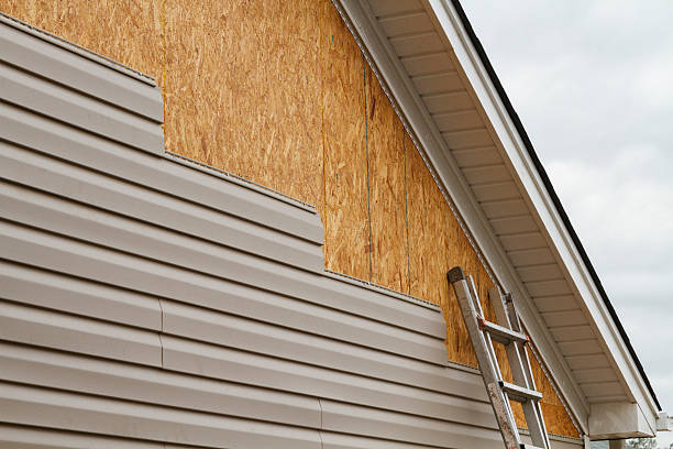 24/7 Emergency Siding experts in Wallingford, CT